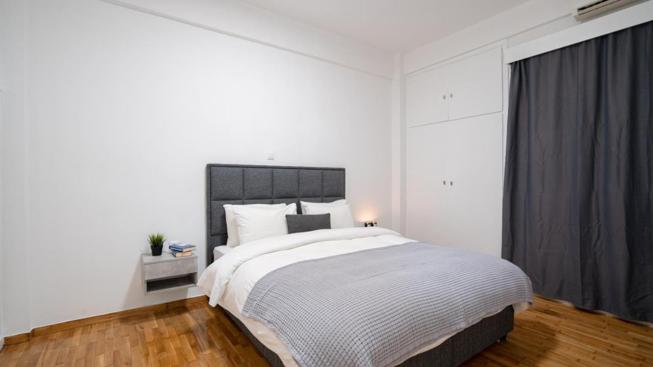 City Center Apt. On A Traffic Free Street Athens Exterior photo