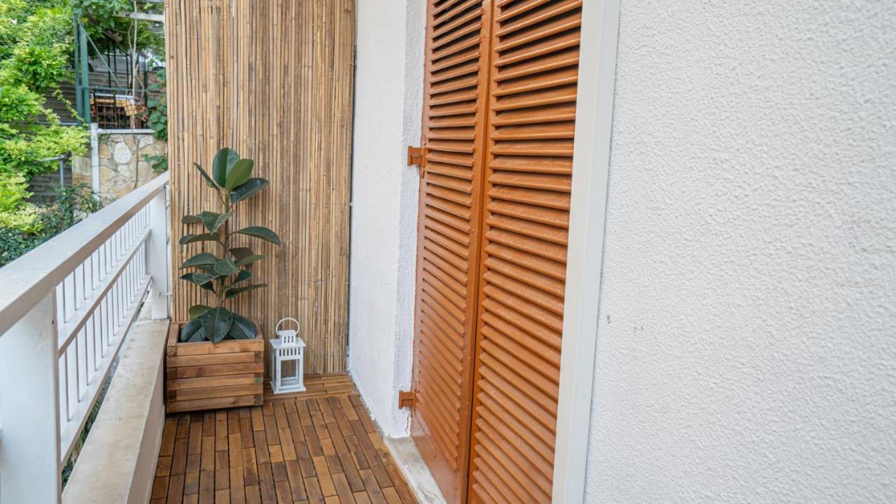 City Center Apt. On A Traffic Free Street Athens Exterior photo